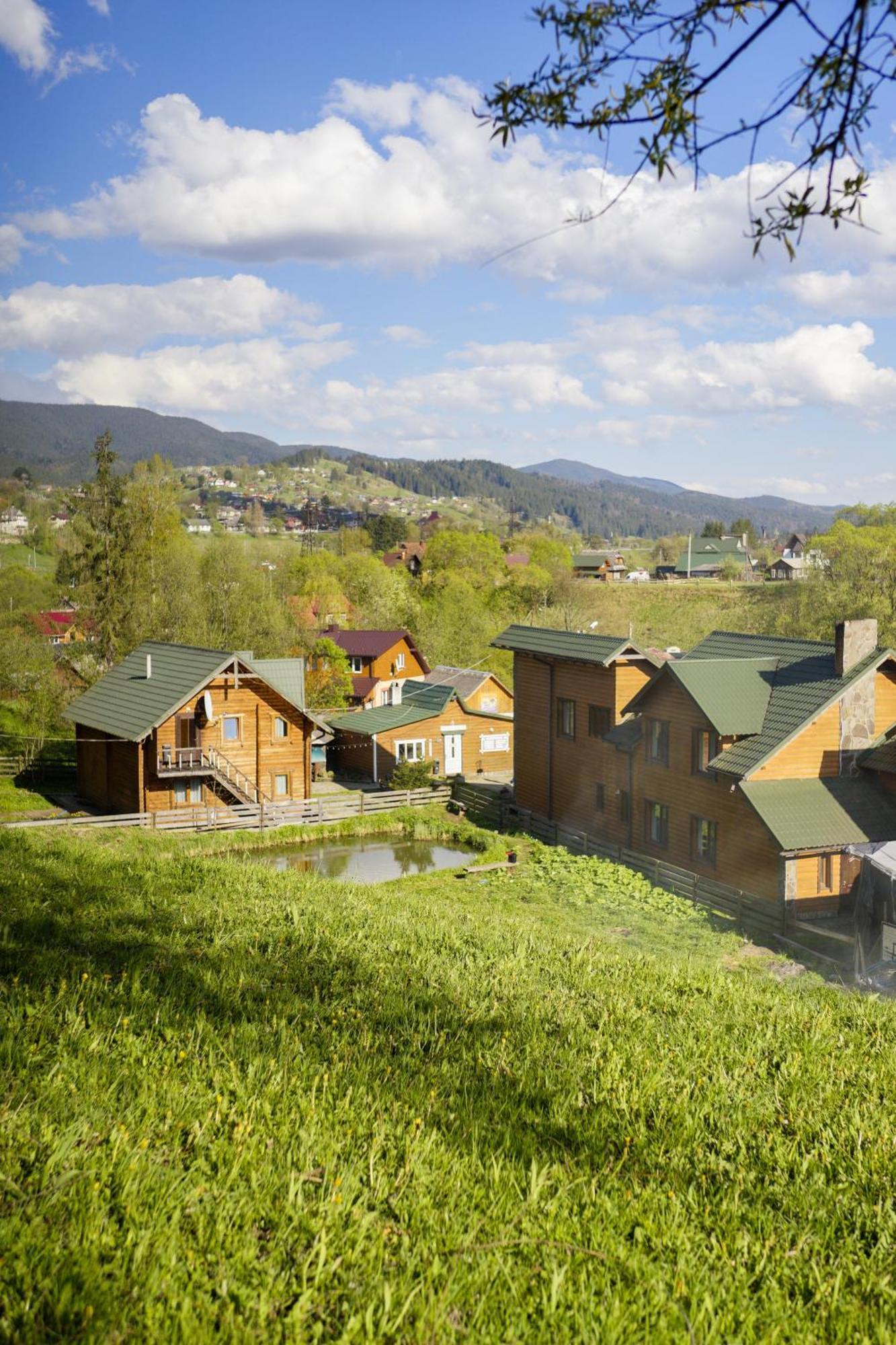 Готель Добрій Vorochta Exteriör bild