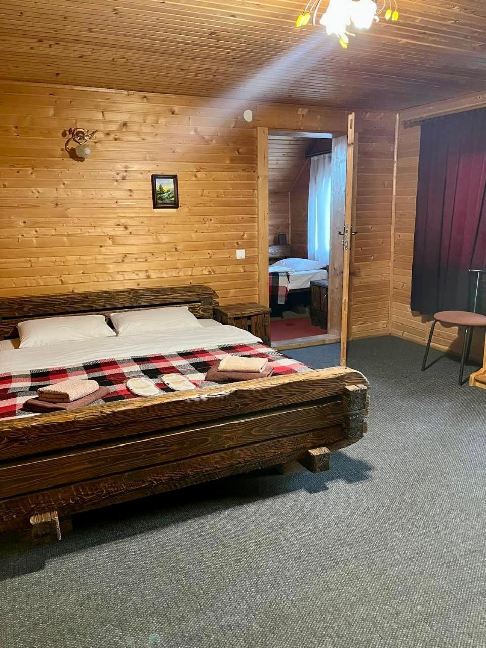 Готель Добрій Vorochta Exteriör bild